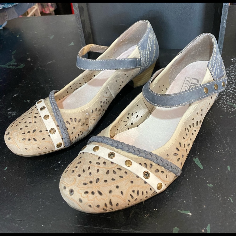 Rieker leather Mary Janes